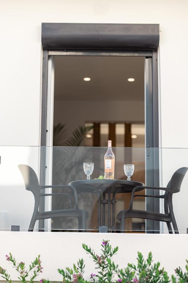 Olvos Suite Naxos City Esterno foto